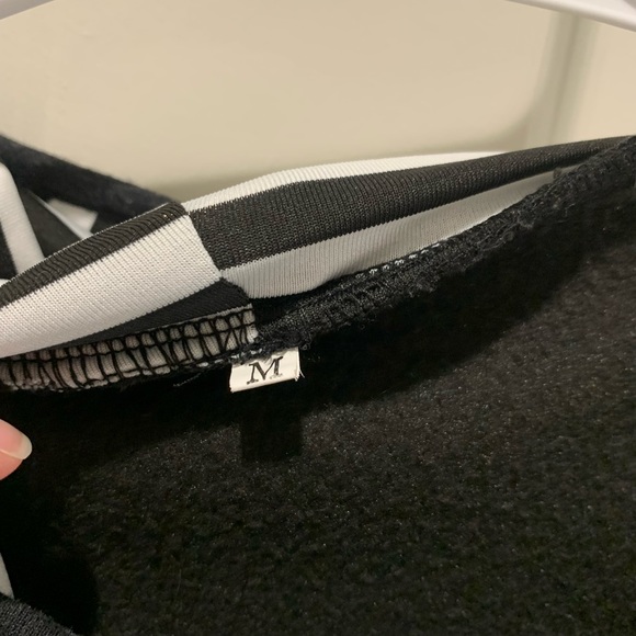 Kangaroo Pouch Sweatshirt for small pet - Picture 2 of 3